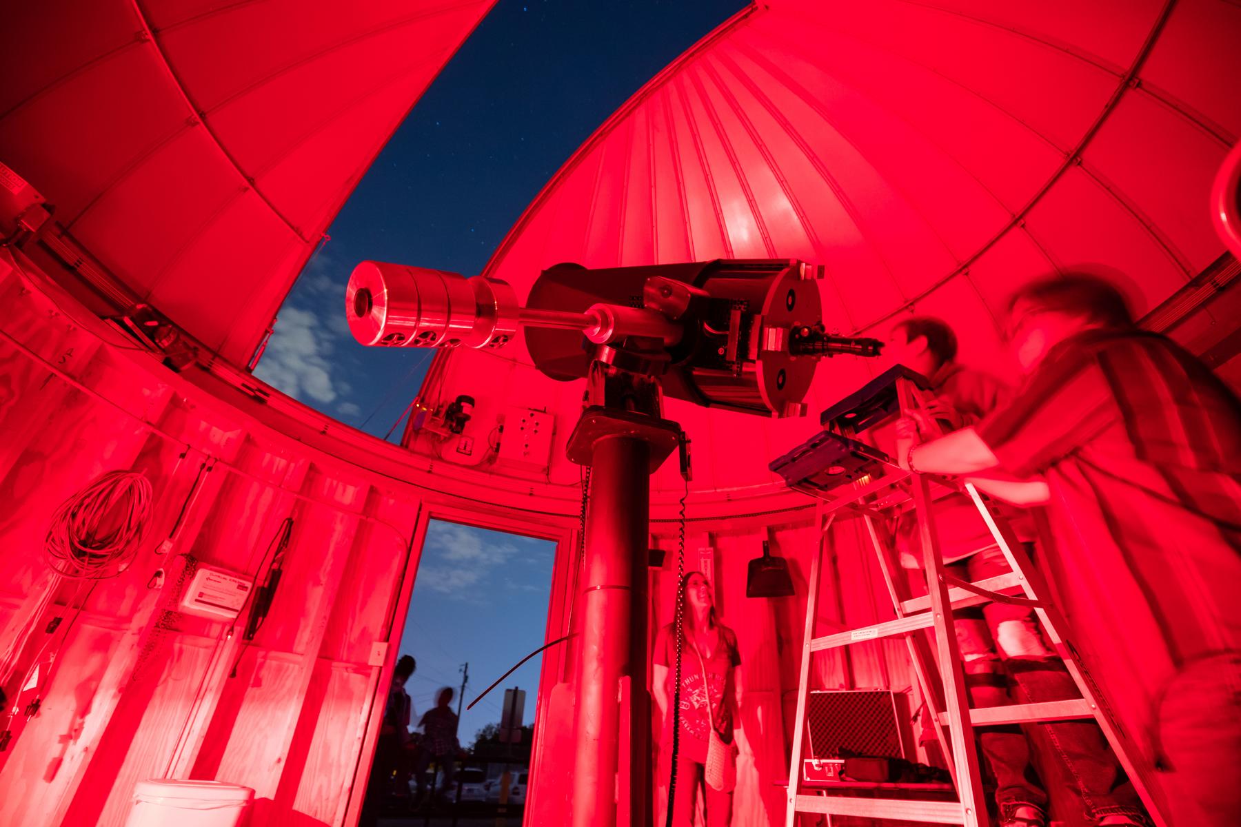 Austin Peay State University’s Department of Physics, Engineering and Astronomy gave children and adult astronomy enthusiasts a chance to observe Saturn, Jupiter, star clusters and nebulae at the university’s observatory on Saturday, Sept. 17. 